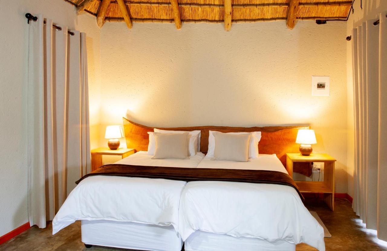 Bongan Safari Lodge Mbabat Ngoại thất bức ảnh